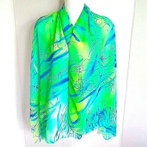 Womens SURFACE Beautiful Hawaiian Pattern Scarf
